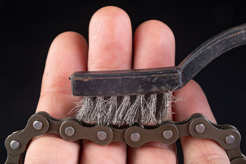 clean a bike chain